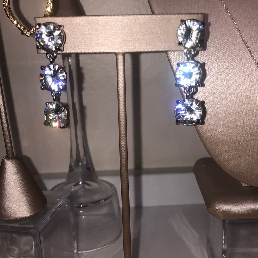 3 stone hanging Diamond earrings